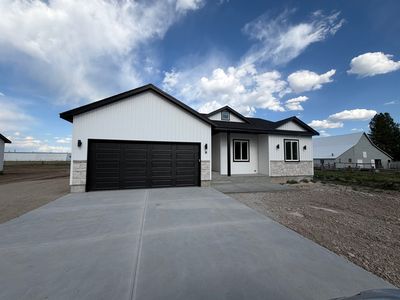 9N-460 W Bishop Dr