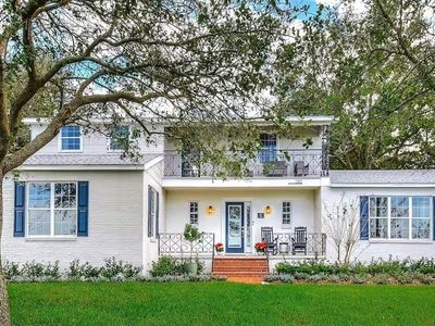 1302 Lake Elbert Dr SE