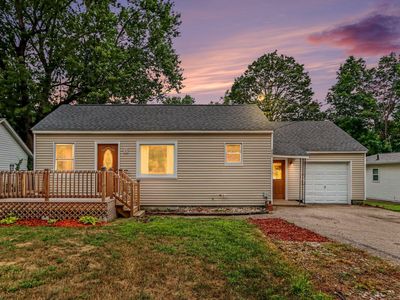 888 Riverview Dr
