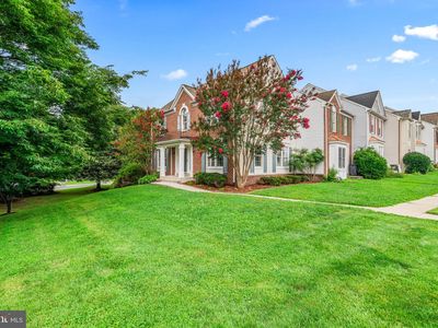 6626 Commodore Ct