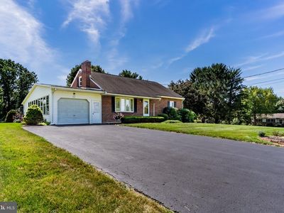 1249 Hillside Dr