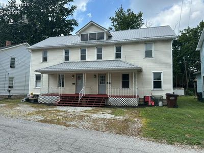 164 Benner St #166