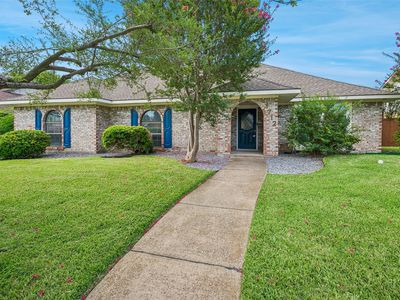 Property at 1712 Copper Creek Dr, Plano, TX