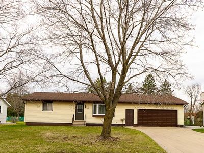 1052 Pine Grove Ln