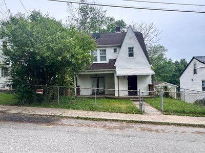 210 College Ave