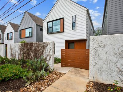4020 Airport Blvd Unit 14