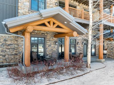 122 Hastings Dr #111