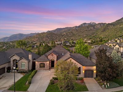 3077 Scenic Valley Ln