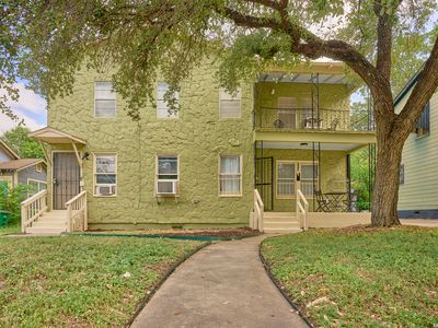 323 Claremont