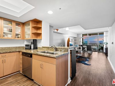 13700 Marina Pointe Dr Unit 1520
