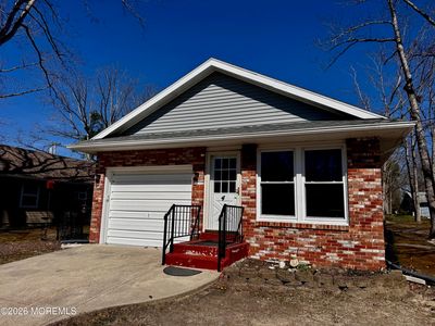 4 Dogwood Road