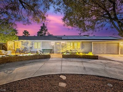 7733 Firethorn Ln