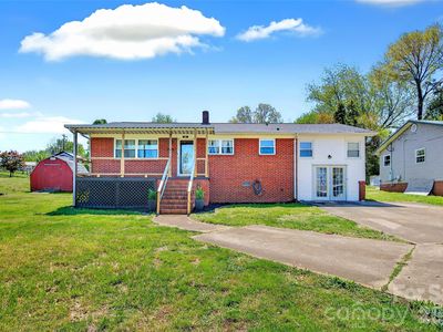 85 Bostic St