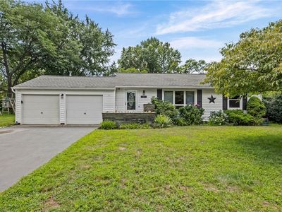 Property at 265 Woodruff Dr, Webster, NY