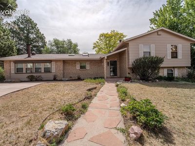 5233 Cambria Dr