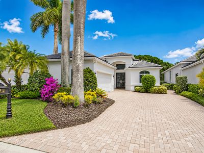 16124 VILLA VIZCAYA Place