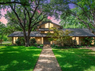 3909 Courtshire Dr