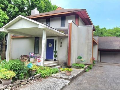 Property at 8054 Cazenovia Rd, Manlius, NY