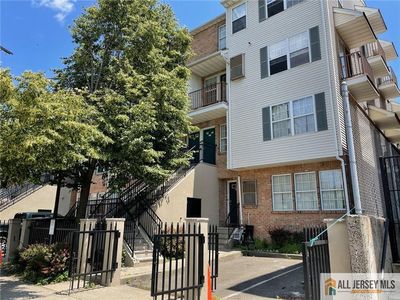 76 Union St #A10