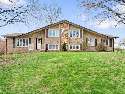 1715 Cedar Knoll Ave NW