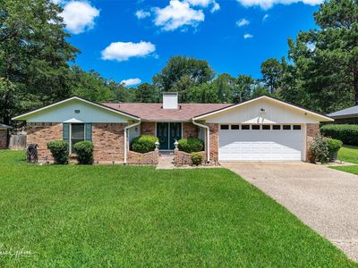 2032 N Kirkwood Dr