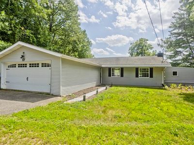 17 Congamond Rd
