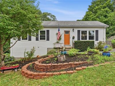 37 Crestwood Dr
