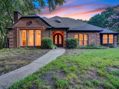 220 Priscilla Cir