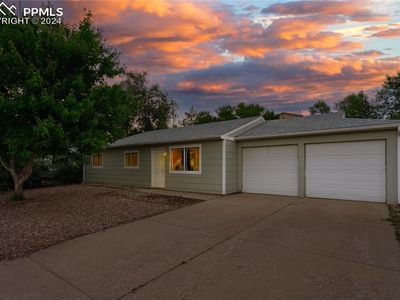 4570 Eastcrest Cir W