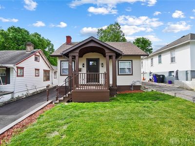 312 E Maplewood Ave