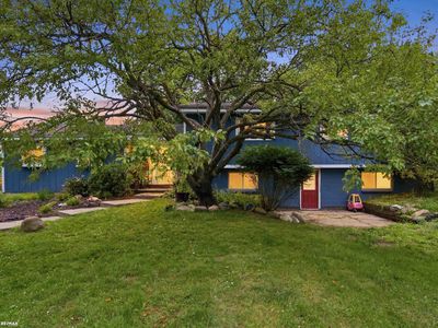3111 Howland Rd