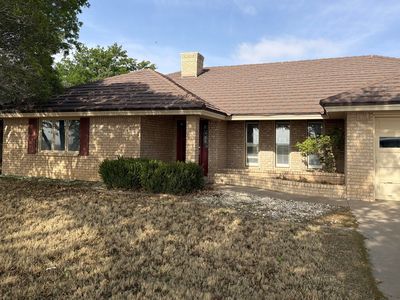 Property at 2220 Rice Dr, Levelland, TX