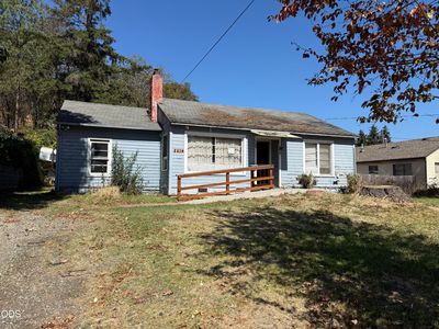 1106 NW Sunset Dr