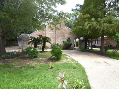 8114 Birchglen Ln