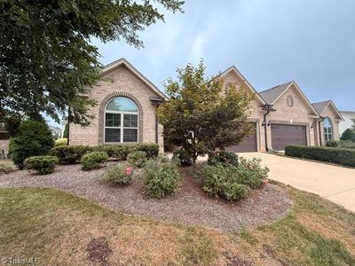 1597 Oakbluffs Dr