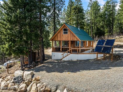 595 Snowcat Ln