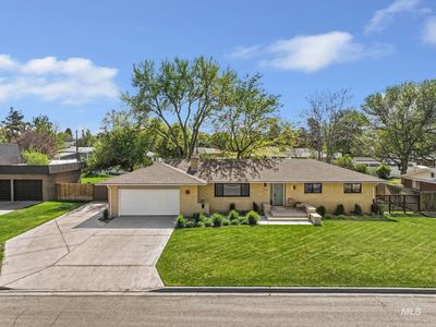 539 View Ave