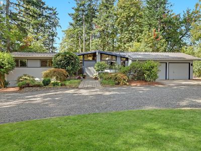 5575 NW 137th Ave