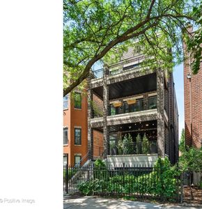 2506 N Southport St #1