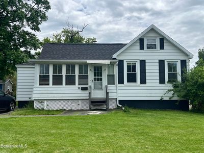 30 Anthony St