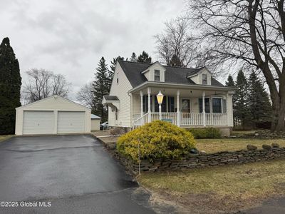 1357 Rosewood Avenue