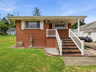 606 Golf Course Rd