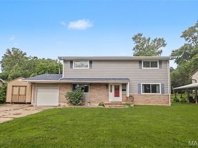 12 Laird Ave