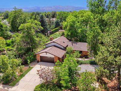 2305 Lake Park Dr