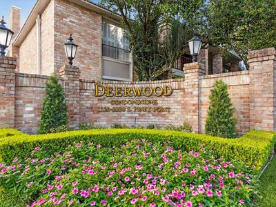 2238 S Piney Point Rd APT 109