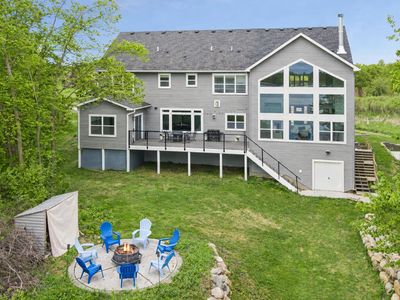 4704 S Lake Sarah Dr