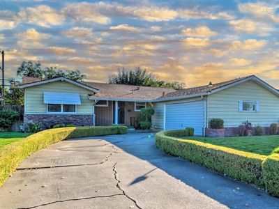 5824 Linda Sue Dr