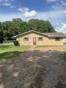 Property at 104 N East St, Okolona, MS
