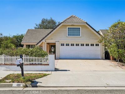 1211 N Willamette Dr