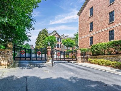 2873 Overlook Way NE